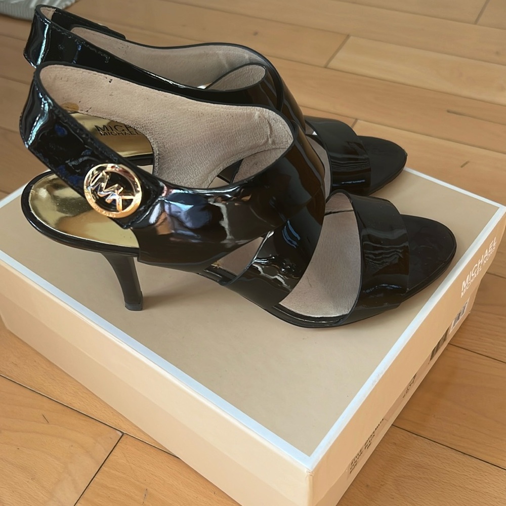 MICHAEL Michael Kors Black Patent Sandals Box not included.